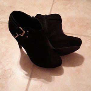 Guess Heels
